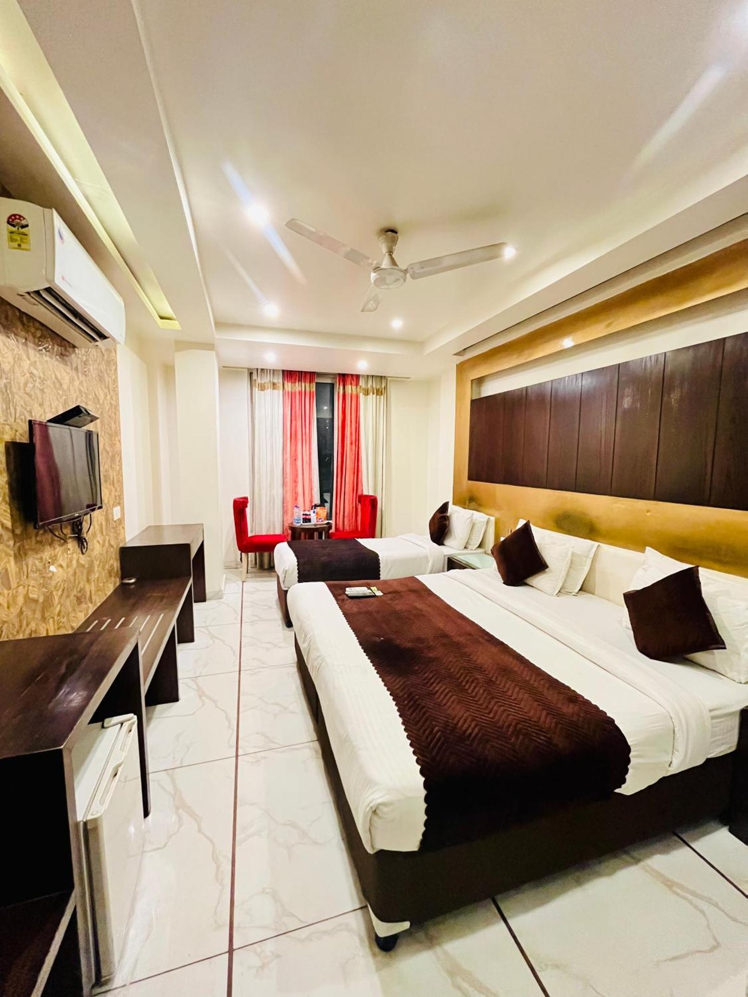 Hotel Frankstay -le Unit By Worth New Delhi