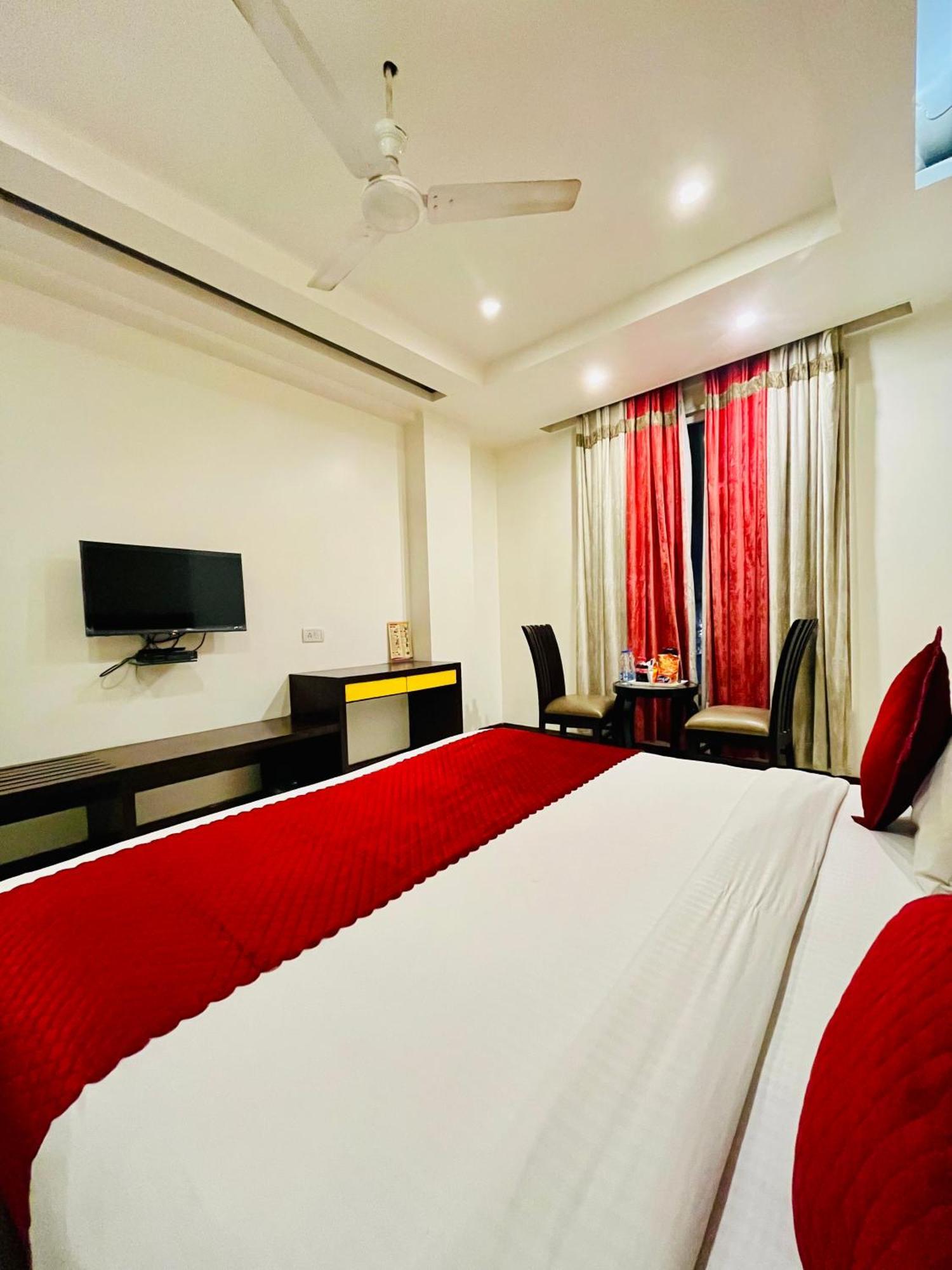 Hotel Frankstay -le Unit By Worth New Delhi