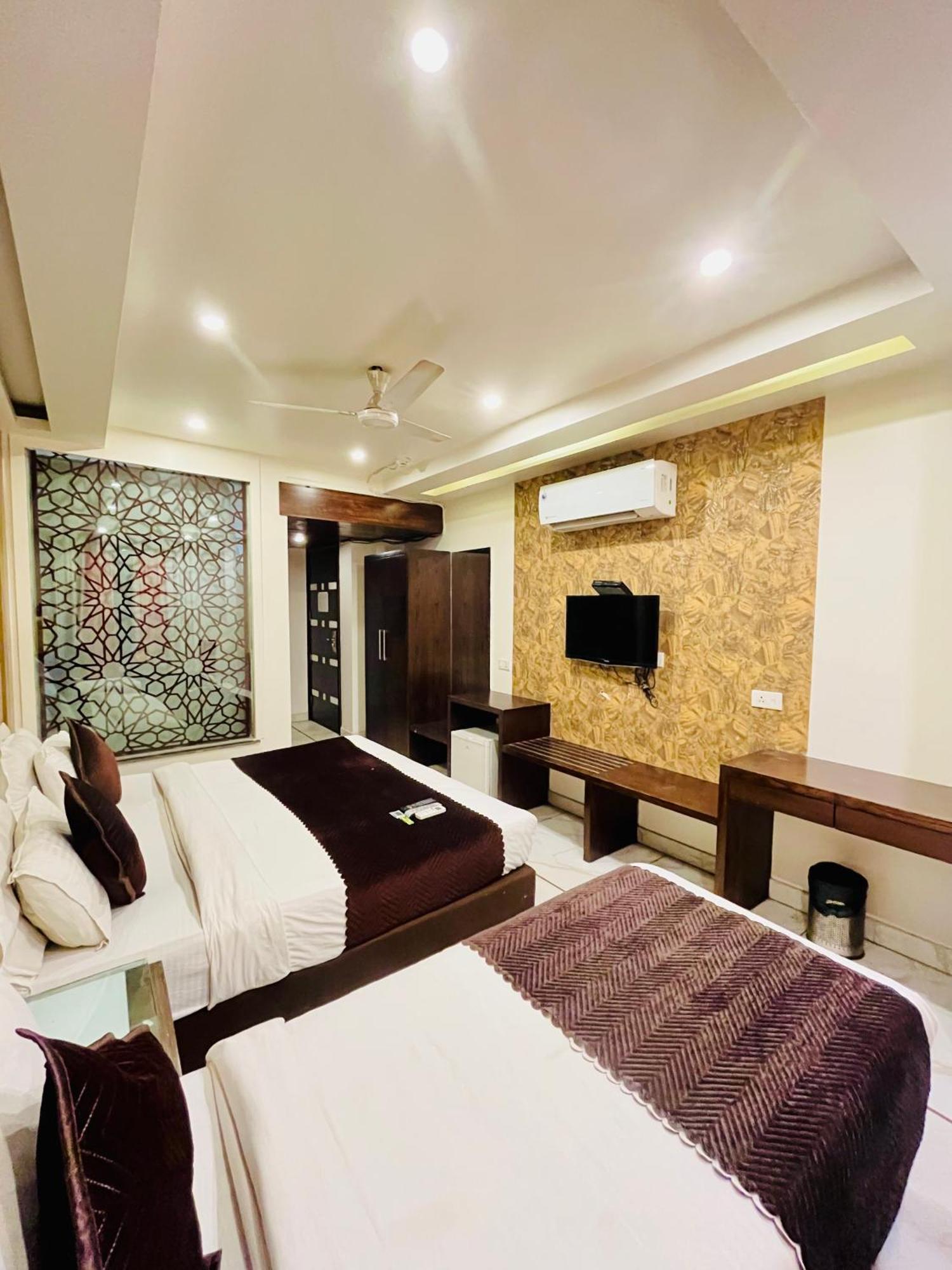 Hotel Frankstay -le Unit By Worth New Delhi